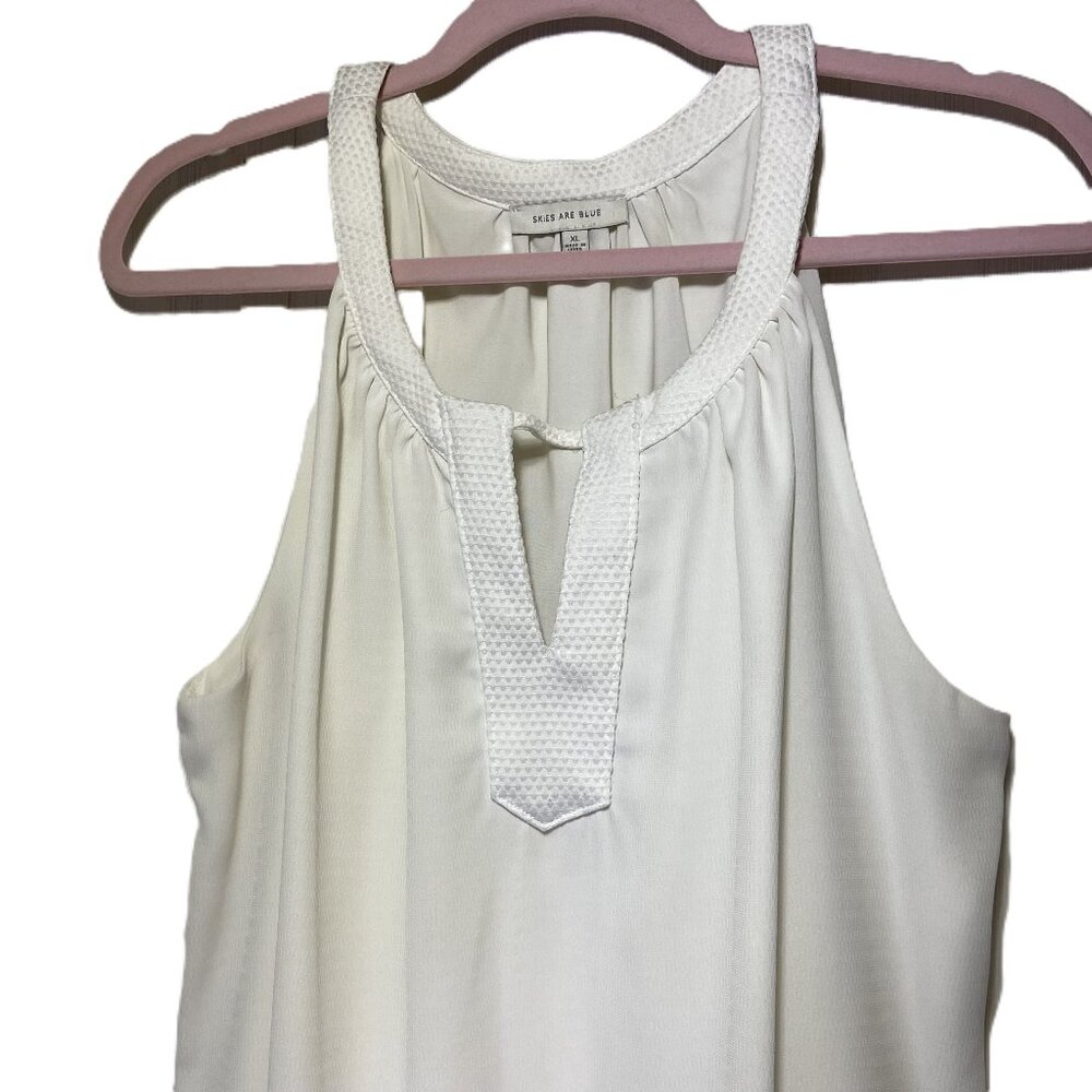 Skies Are Blue X-Large White Sleeveless Top Split Neckline Flowing Silhouette